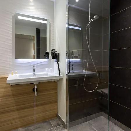 Campanile Nord Hotell Laval (Mayenne)