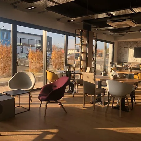 Campanile Nord فندق 3*