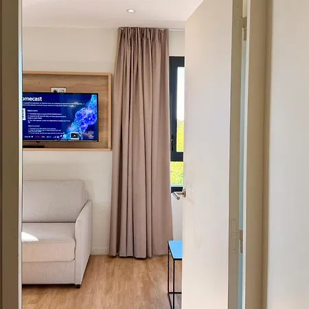 Campanile Prime Laval Nord Отель 3*