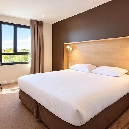 Отель Campanile Prime Laval Nord 3*