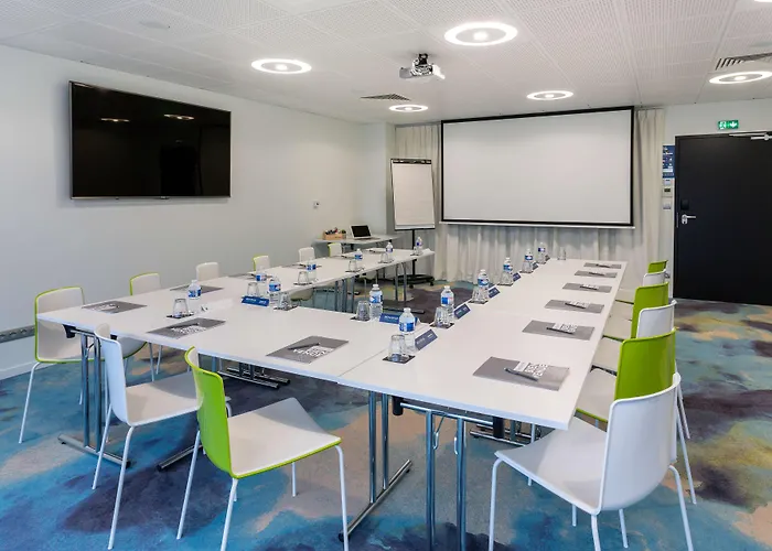 Campanile Nord Laval (Mayenne)