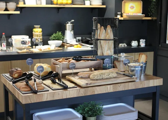 Hotel Campanile Nord Laval (Mayenne)